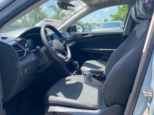 2025 Volkswagen Taos 