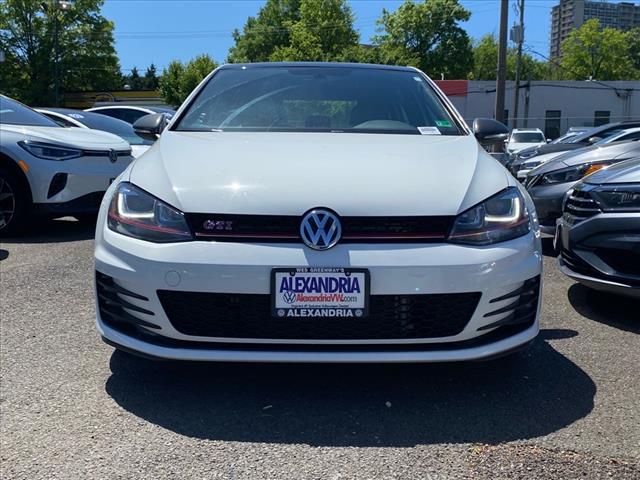 2017 Volkswagen Golf GTI SE