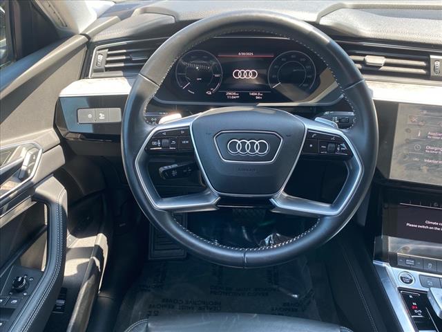 2021 Audi e-tron quattro Premium