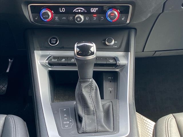 2022 Audi Q3 quattro Premium 40 TFSI