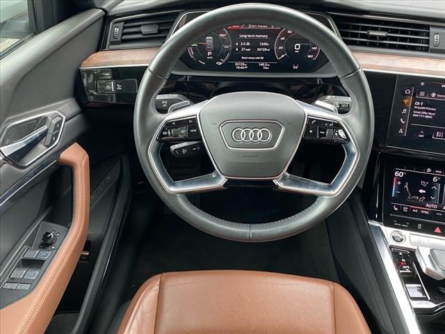 2021 Audi e-tron quattro Premium Plus