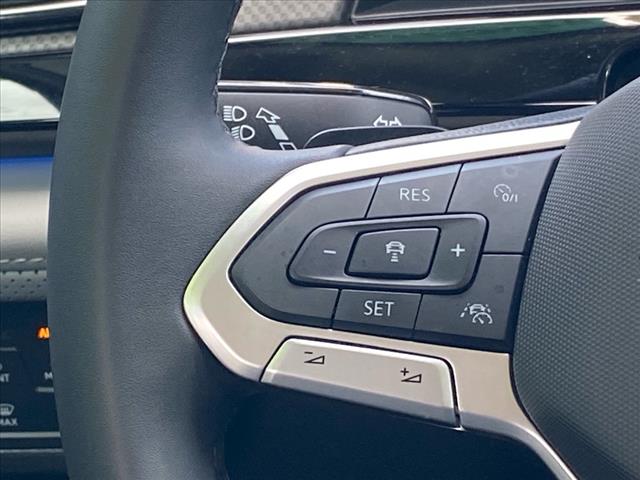 2024 Volkswagen Atlas 2.0T Peak Edition SEL