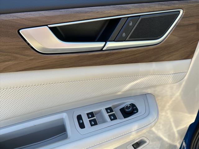 2025 Volkswagen Atlas SE 4Motion