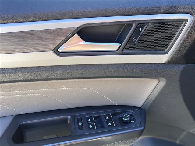 2022 Volkswagen Atlas Cross Sport 3.6L V6 SE w/Technology