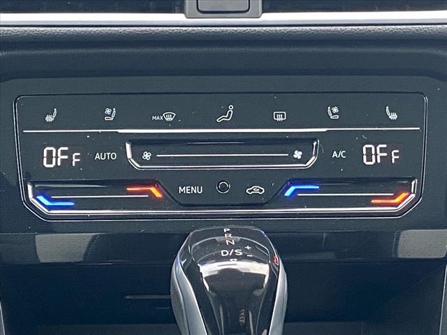 2025 Volkswagen Taos SEL 4Motion