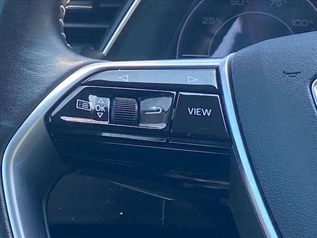 2021 Audi e-tron quattro Premium