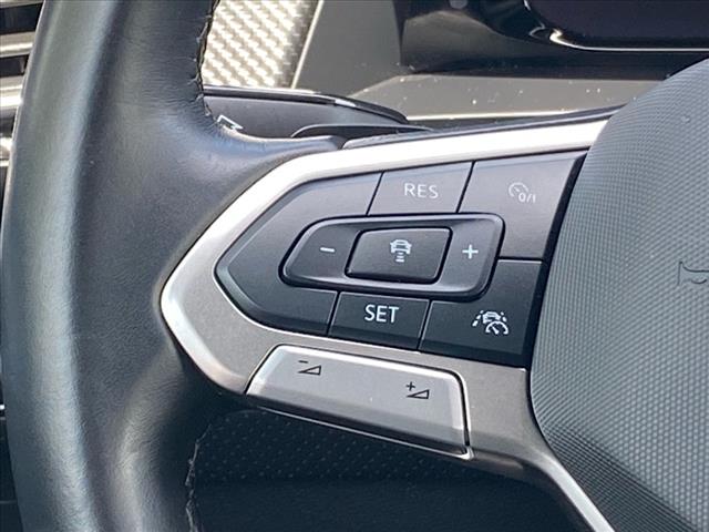 2024 Volkswagen Atlas Cross Sport 2.0T SEL R-Line