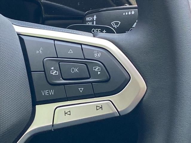 2024 Volkswagen Atlas 2.0T Peak Edition SEL