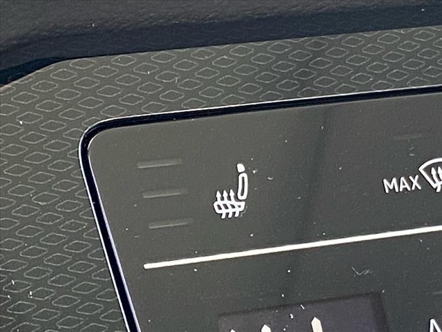 2025 Volkswagen Taos SE 4Motion
