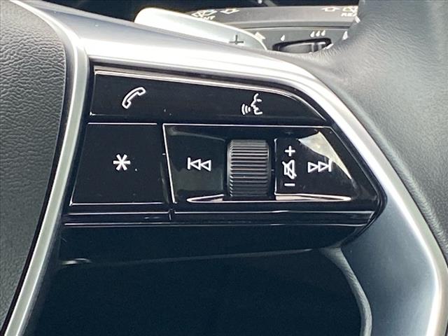 2021 Audi e-tron Premium quattro