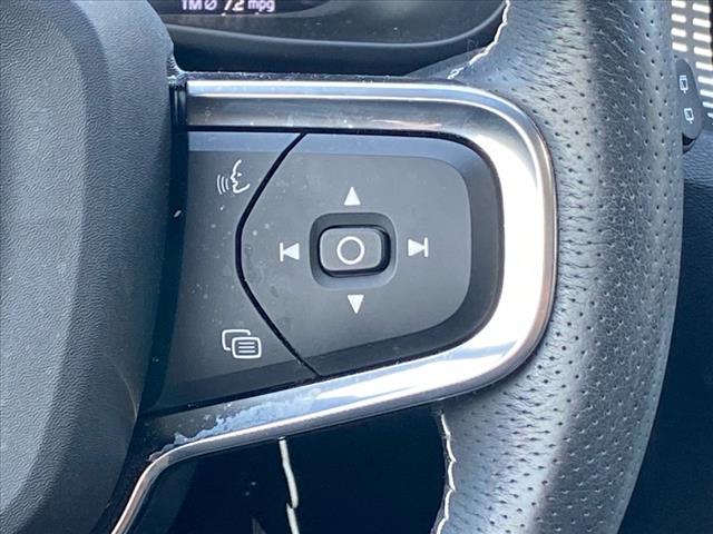2021 Volvo XC40 T5 R-Design