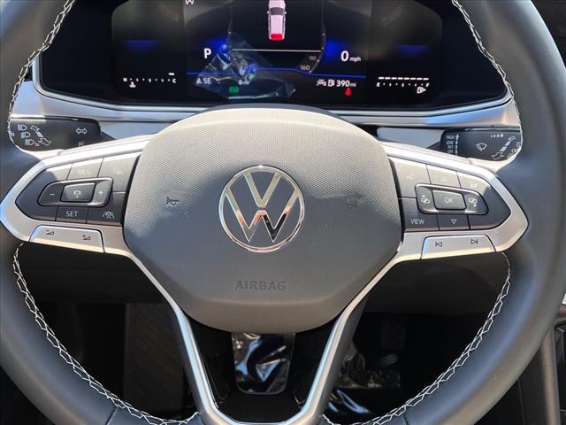 2025 Volkswagen Taos SE 4Motion