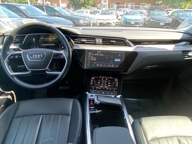 2021 Audi e-tron Premium quattro