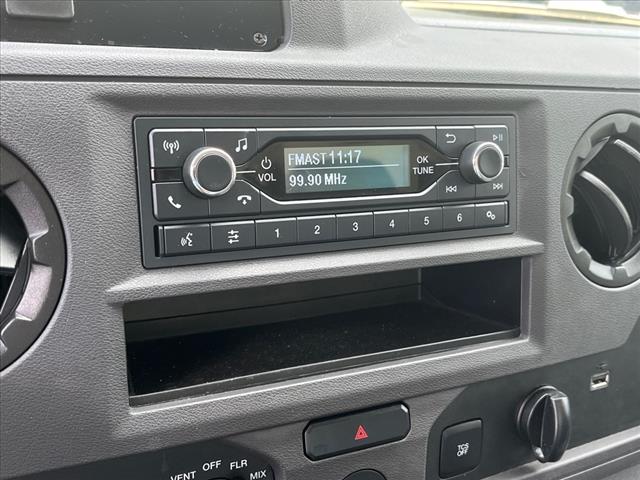 2022 Ford E-Series E-350 SD - Photo 10