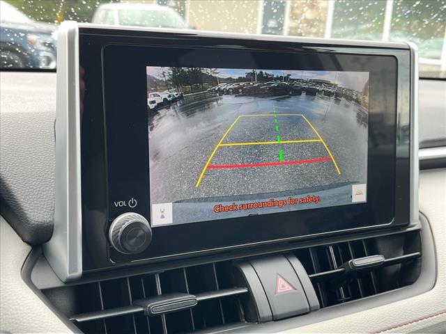 2023 Toyota RAV4 XLE - Photo 10