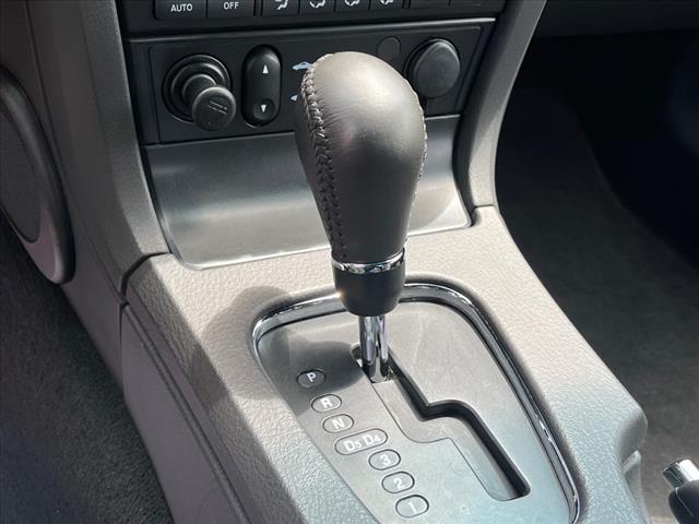 2002 Ford Thunderbird Deluxe - Photo 11