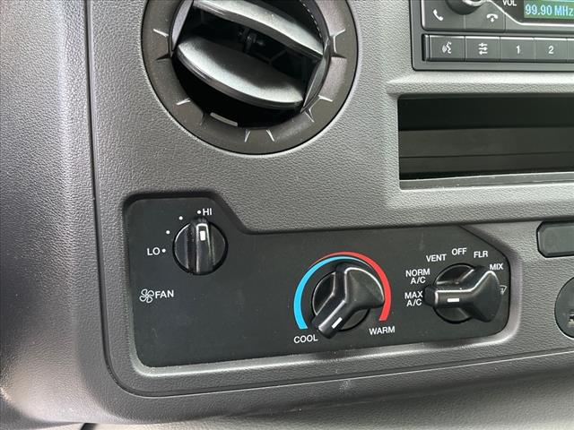 2022 Ford E-Series E-350 SD - Photo 11
