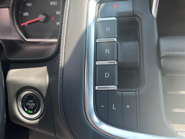 2021 Chevrolet Suburban Z71 - Photo 11