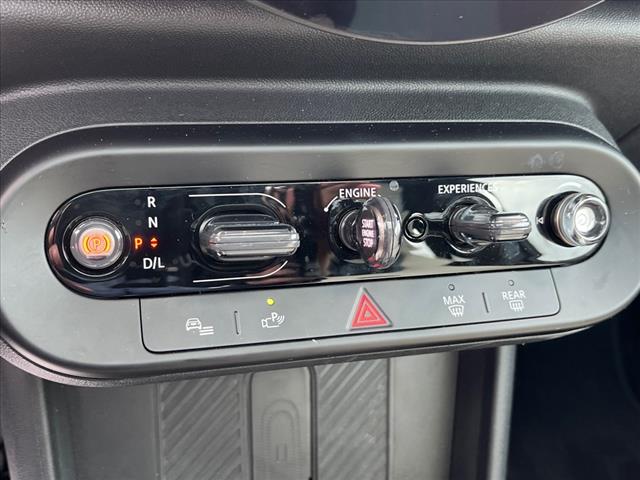 2025 MINI Hardtop 2 Door Cooper S Signature Trim - Photo 11