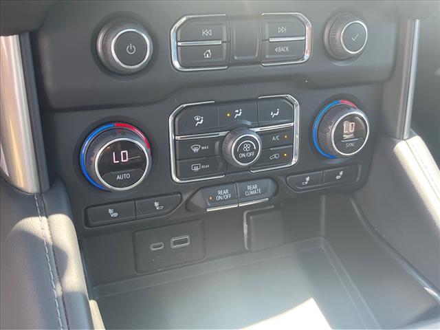 2021 Chevrolet Suburban Z71 - Photo 12