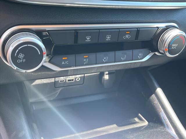 2021 Nissan Altima 2.5 SV - Photo 12
