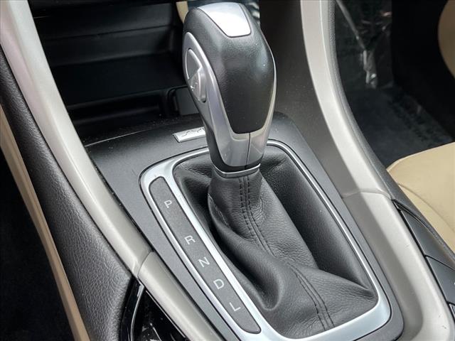 2016 Ford Fusion Hybrid SE - Photo 12