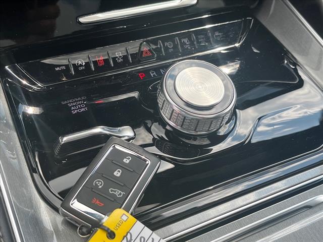 2022 Jeep Wagoneer Series I Carbide - Photo 13