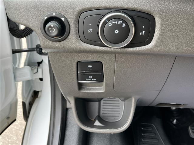 2022 Ford E-Transit 350 - Photo 13