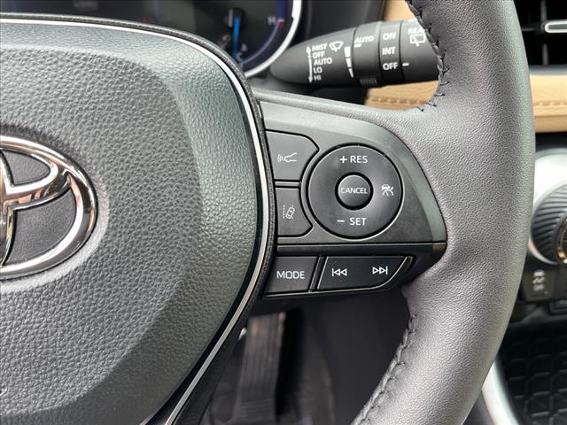 2024 Toyota RAV4 Hybrid XLE Premium - Photo 13