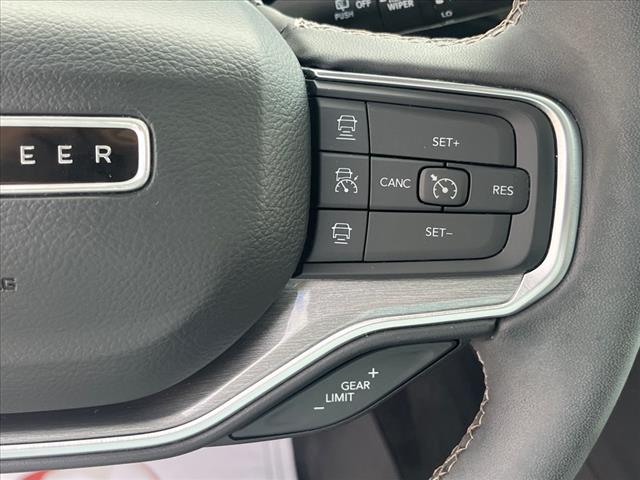 2022 Jeep Wagoneer Series I Carbide - Photo 14