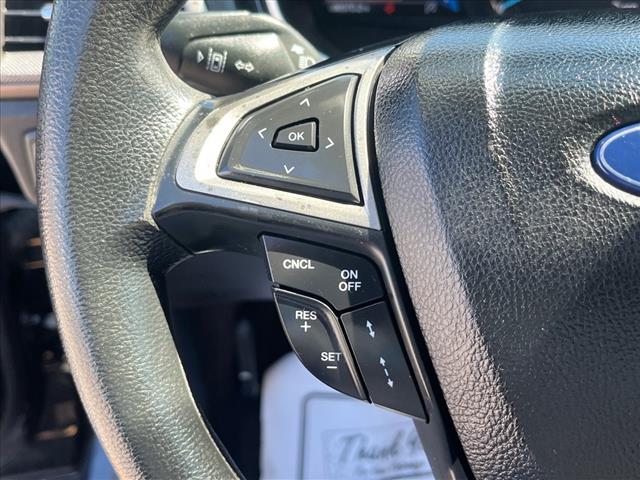 2020 Ford Fusion SE - Photo 14