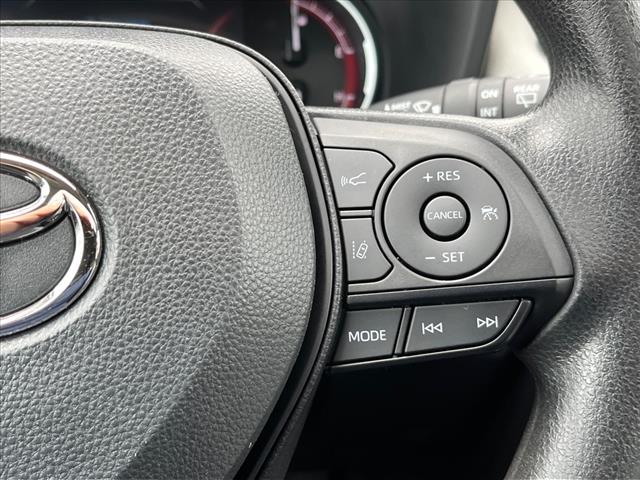 2023 Toyota RAV4 XLE - Photo 15