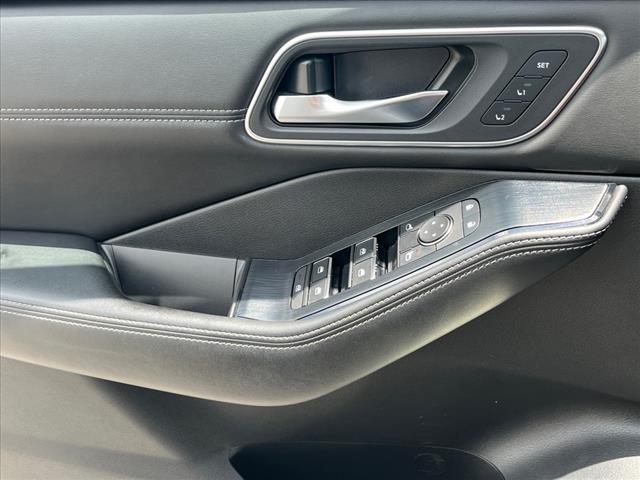 2021 Nissan Rogue Platinum - Photo 15