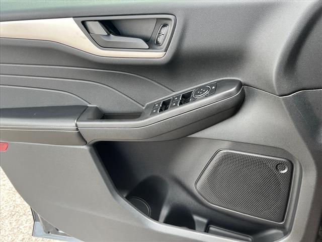 2022 Ford Escape SE - Photo 16