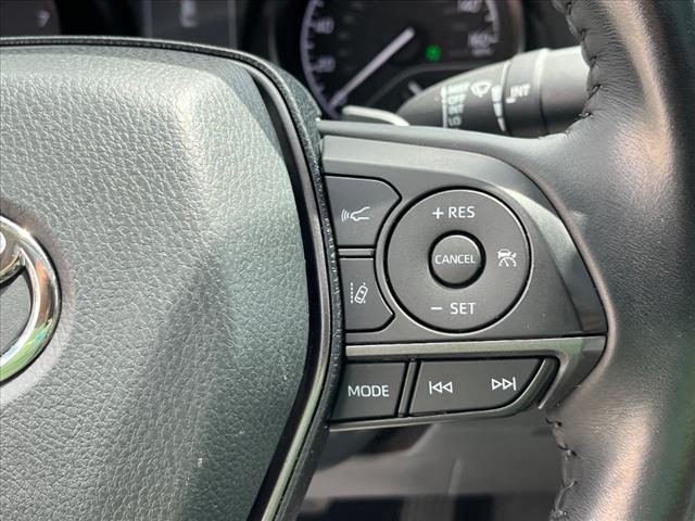 2022 Toyota Camry SE - Photo 16