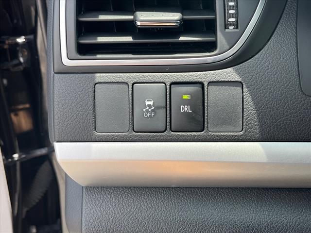 2017 Toyota Camry SE - Photo 17