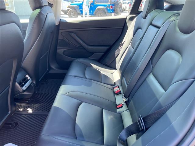 2018 Tesla Model 3 Mid Range - Photo 17
