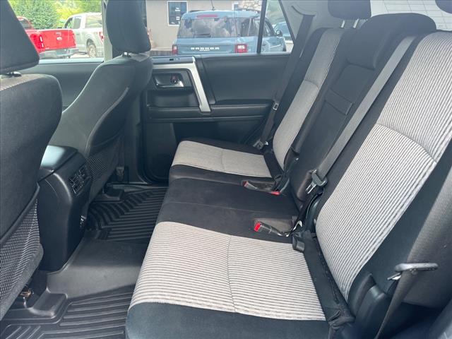 2022 Toyota 4Runner SR5 - Photo 18
