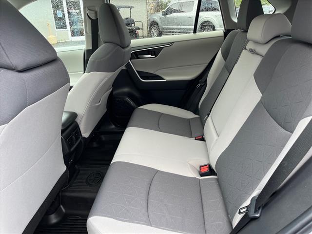 2023 Toyota RAV4 XLE - Photo 19