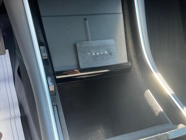 2021 Tesla Model Y Long Range - Photo 19