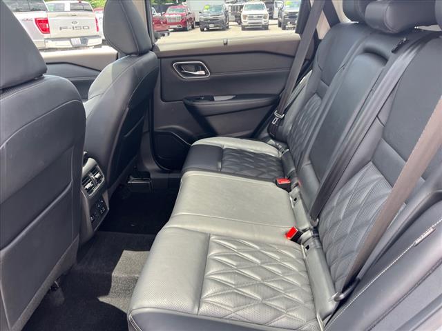 2021 Nissan Rogue Platinum - Photo 19