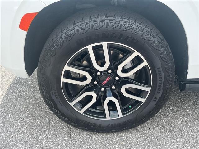 2024 GMC Yukon XL AT4 - Photo 20