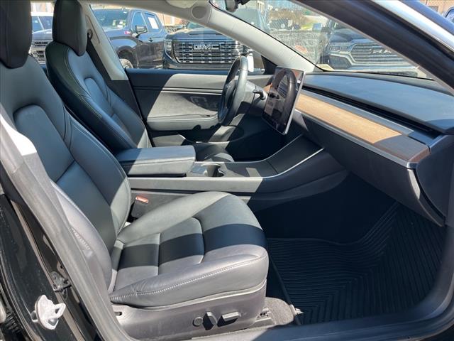 2018 Tesla Model 3 Mid Range - Photo 20