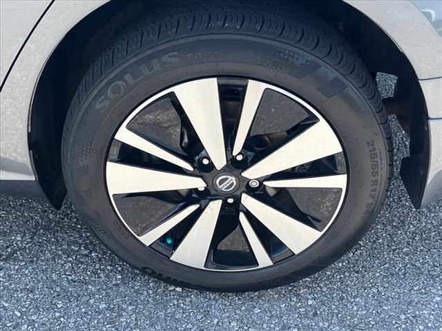 2021 Nissan Altima 2.5 SV - Photo 21