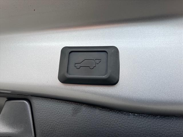 2023 Toyota RAV4 XLE - Photo 21