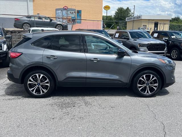 2022 Ford Escape SE - Photo 2
