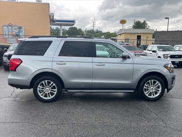 2023 Ford Expedition XLT - Photo 2