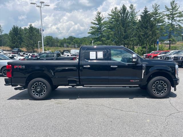 2024 Ford F-350 Super Duty Platinum - Photo 2