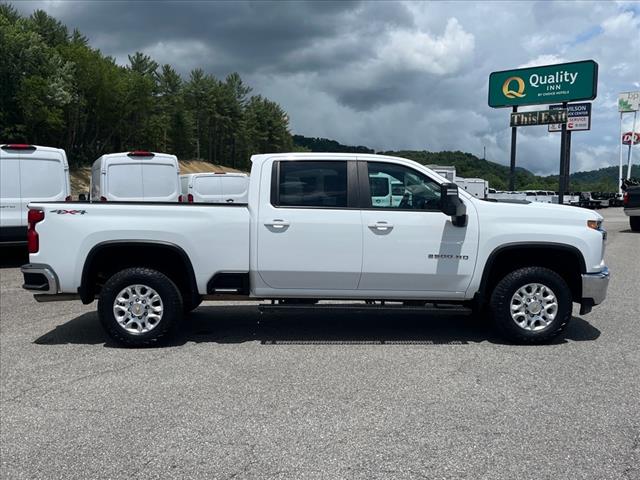 2022 Chevrolet Silverado 2500HD LT - Photo 2