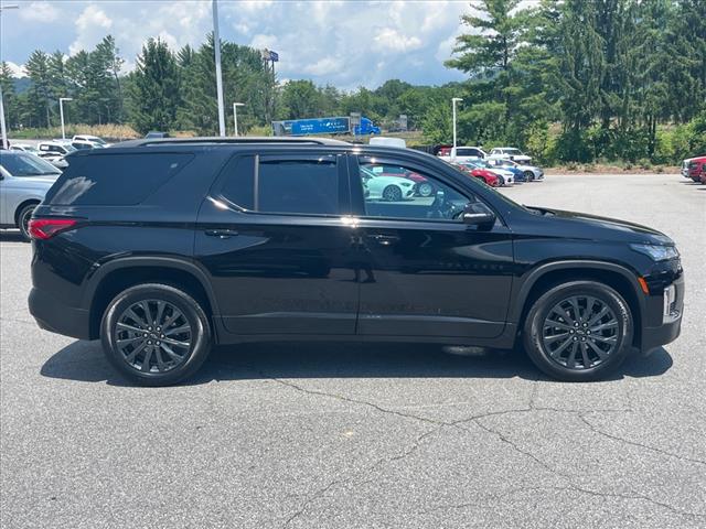 2023 Chevrolet Traverse RS - Photo 2